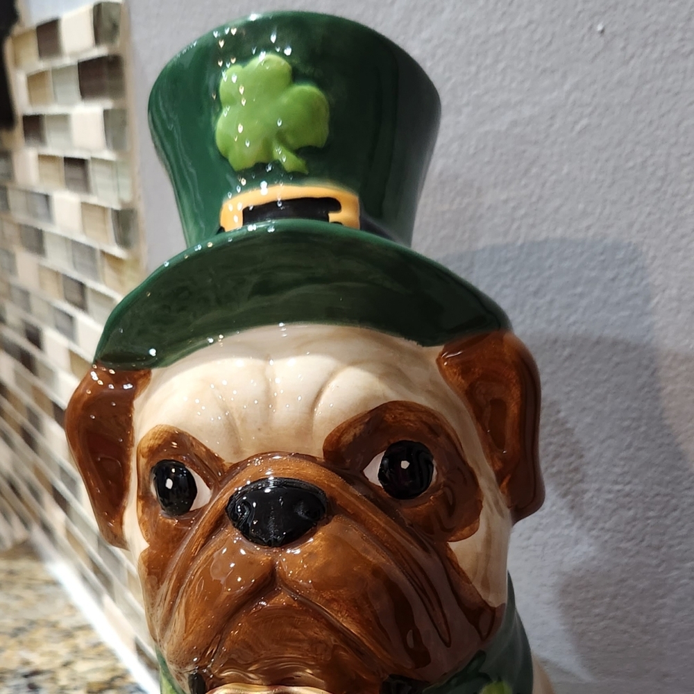 St.Patrick's Day Ceramic Pug Figurine  with a pot of gold ~ NewT